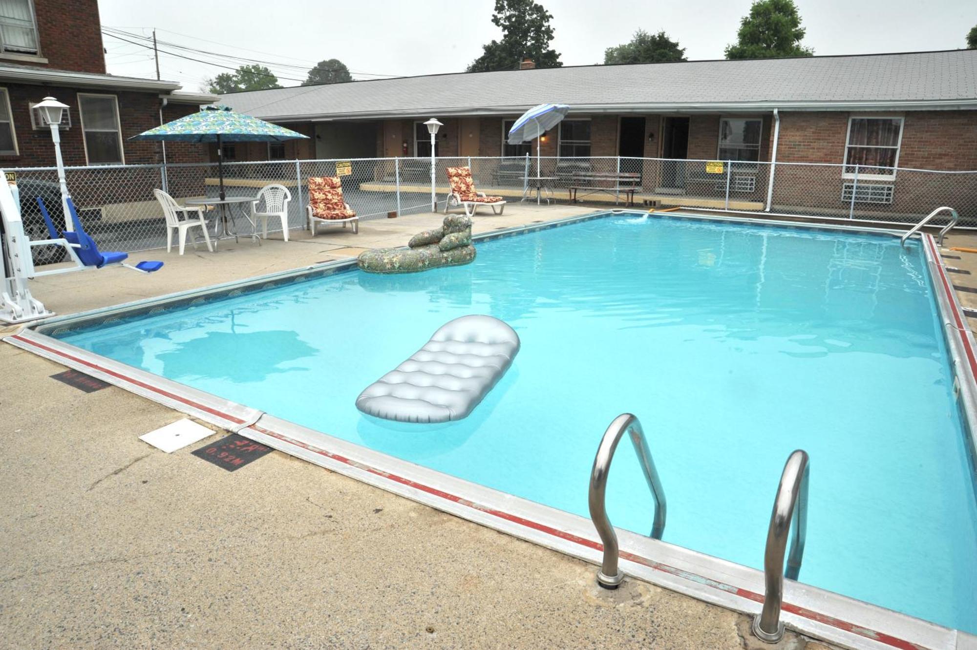 Dutch Motel By Oyo Near Hershey Park ปาร์มไมรา ภายนอก รูปภาพ