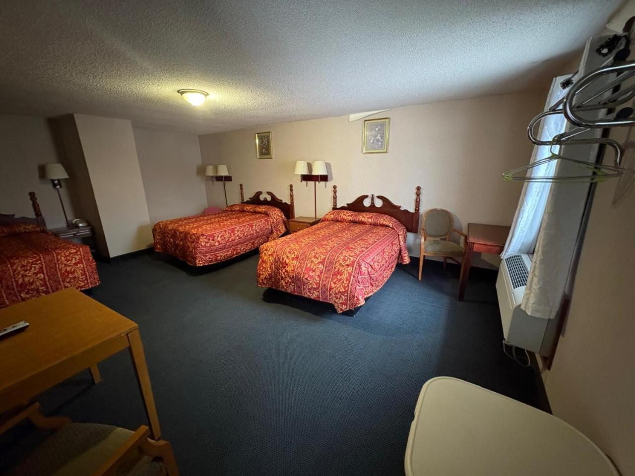 Dutch Motel By Oyo Near Hershey Park ปาร์มไมรา ภายนอก รูปภาพ