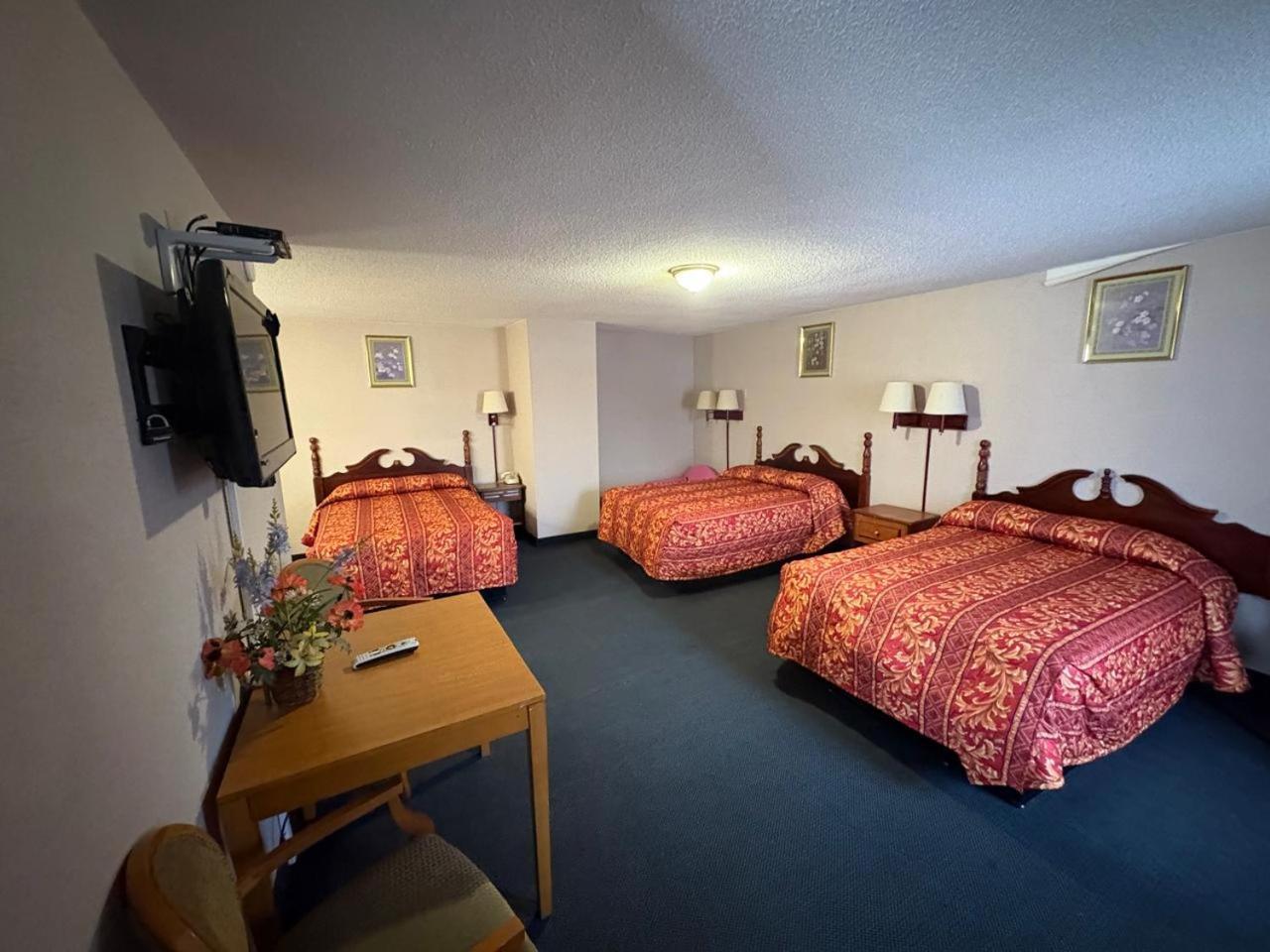 Dutch Motel By Oyo Near Hershey Park ปาร์มไมรา ภายนอก รูปภาพ