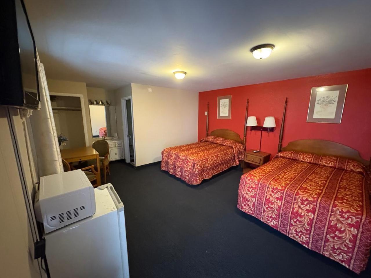 Dutch Motel By Oyo Near Hershey Park ปาร์มไมรา ภายนอก รูปภาพ