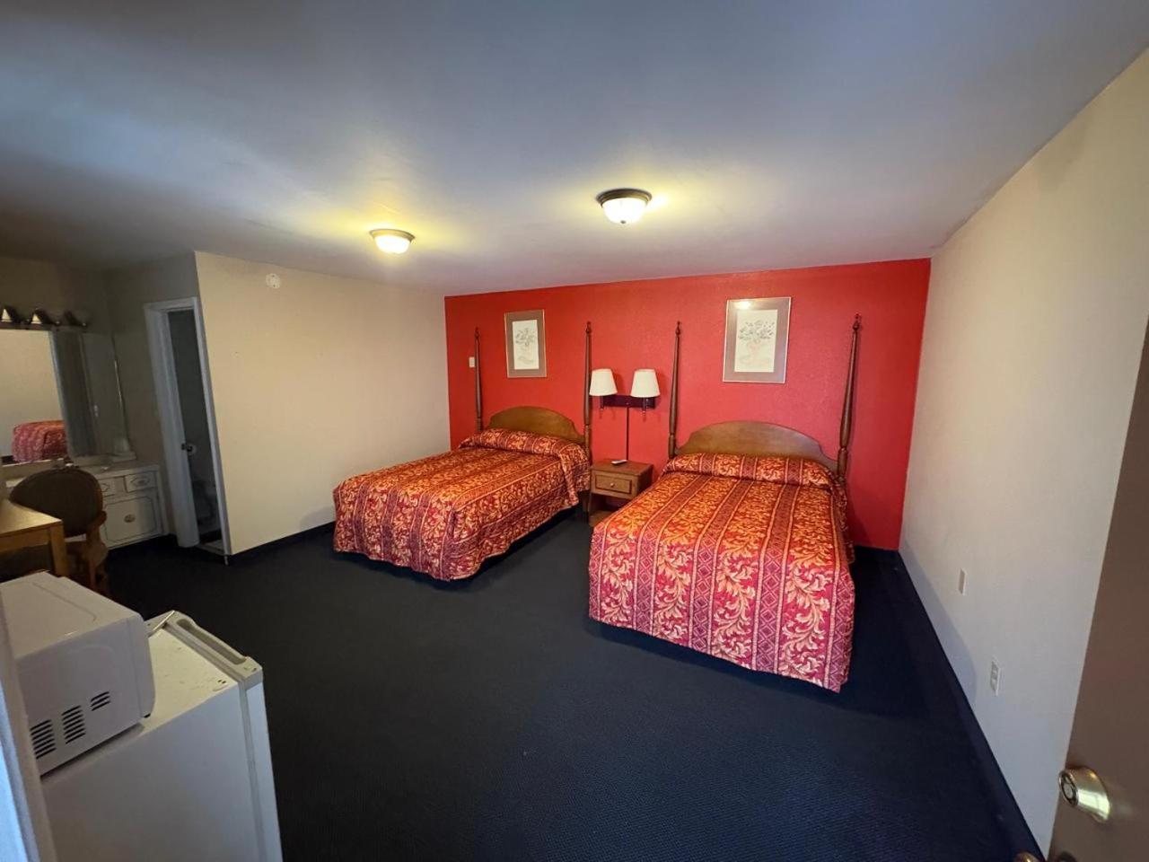 Dutch Motel By Oyo Near Hershey Park ปาร์มไมรา ภายนอก รูปภาพ