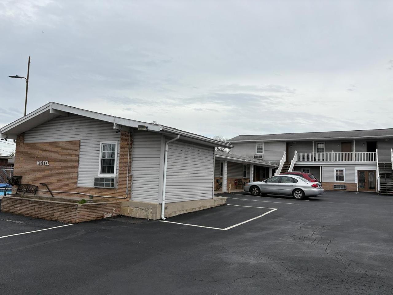 Dutch Motel By Oyo Near Hershey Park ปาร์มไมรา ภายนอก รูปภาพ