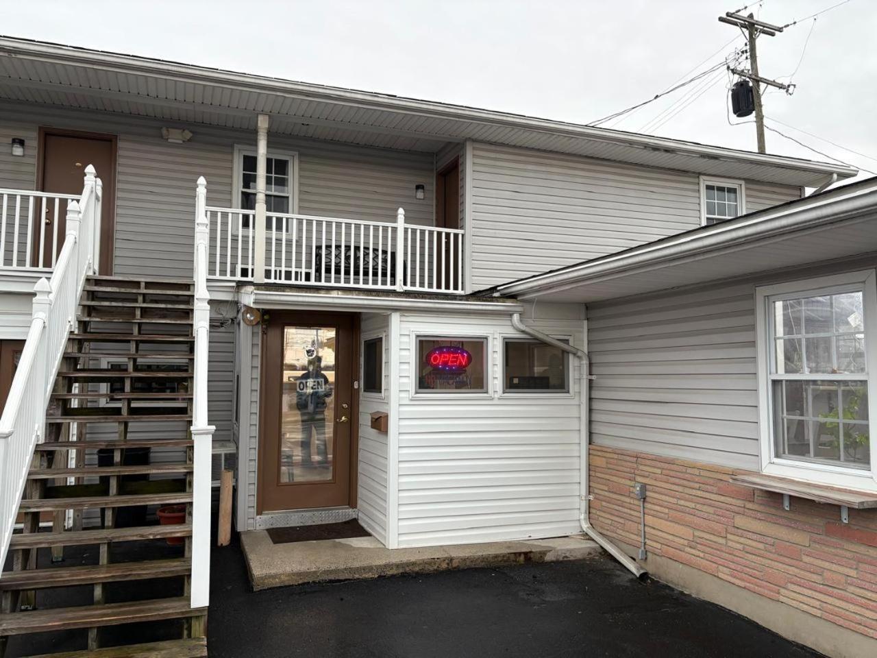 Dutch Motel By Oyo Near Hershey Park ปาร์มไมรา ภายนอก รูปภาพ