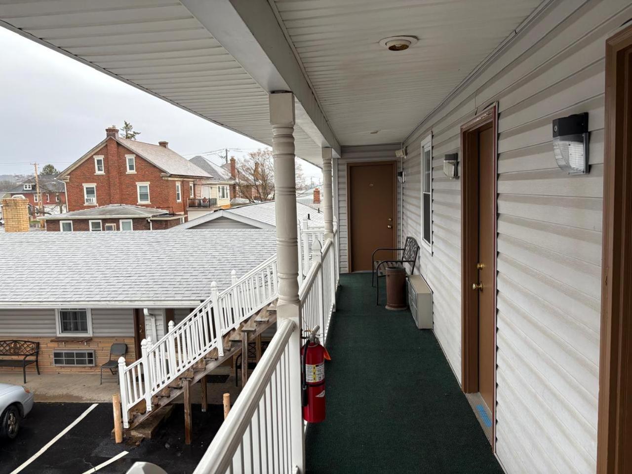 Dutch Motel By Oyo Near Hershey Park ปาร์มไมรา ภายนอก รูปภาพ