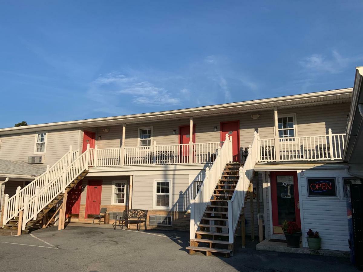 Dutch Motel By Oyo Near Hershey Park ปาร์มไมรา ภายนอก รูปภาพ