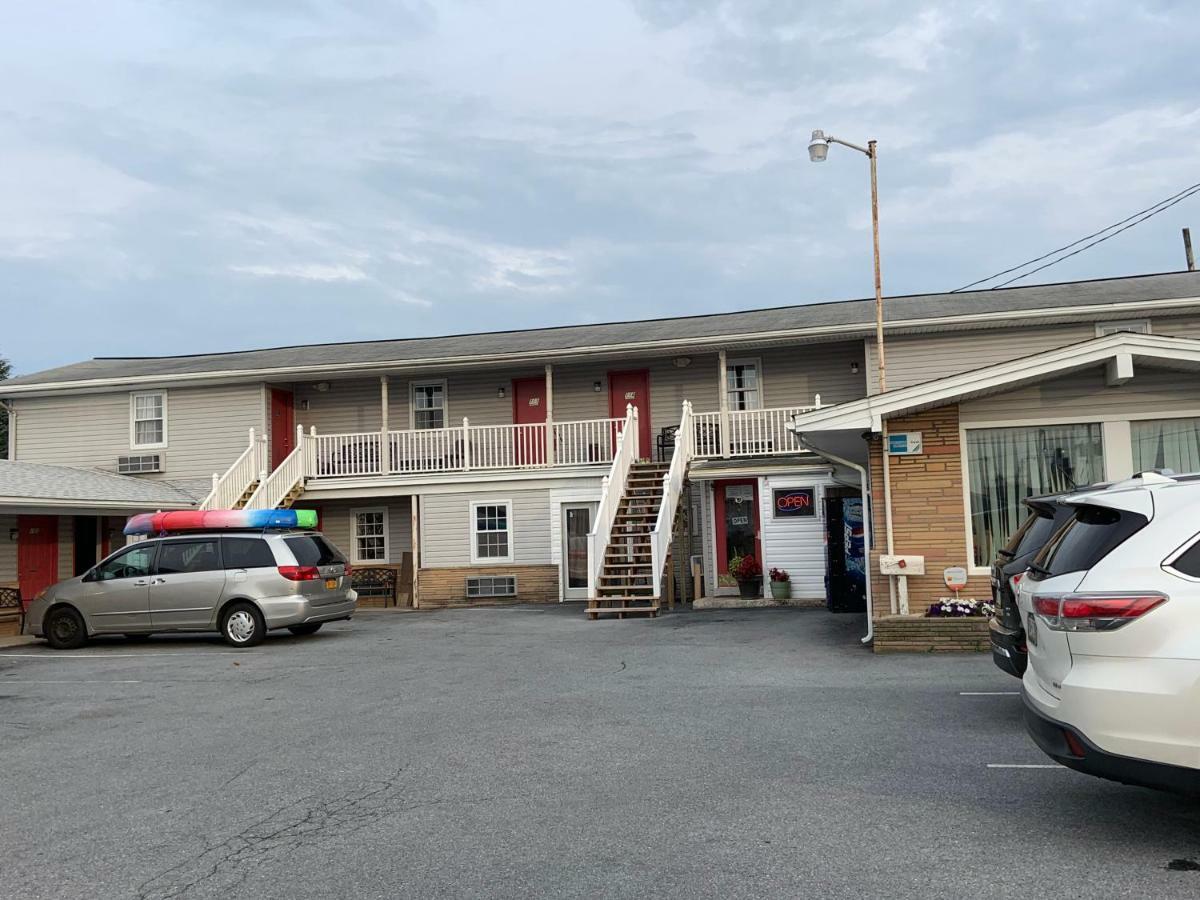 Dutch Motel By Oyo Near Hershey Park ปาร์มไมรา ภายนอก รูปภาพ